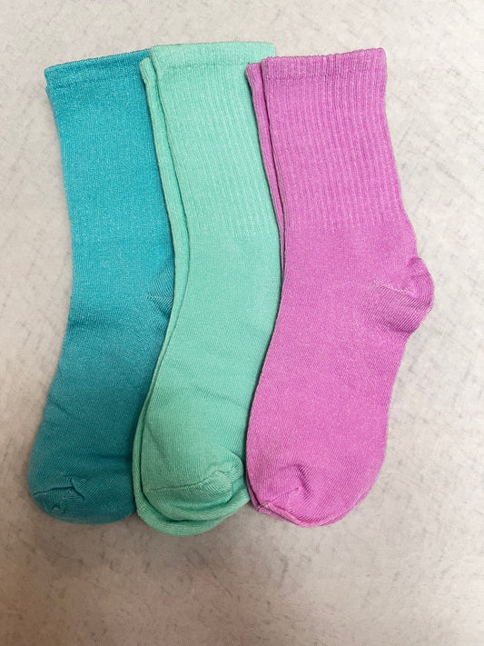 5 Pairs Light Weight Solid Color Crew Socks.